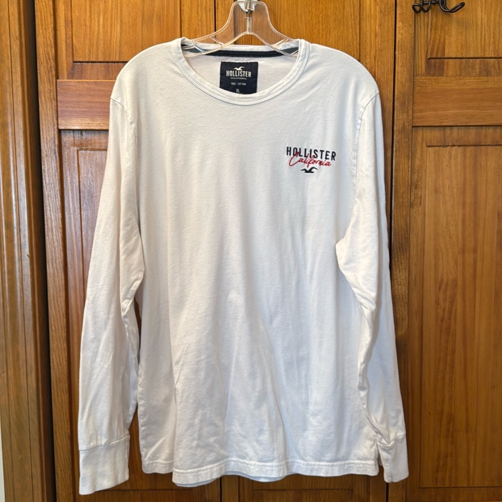 Men’s size xl Hollister long sleeve T NWOT